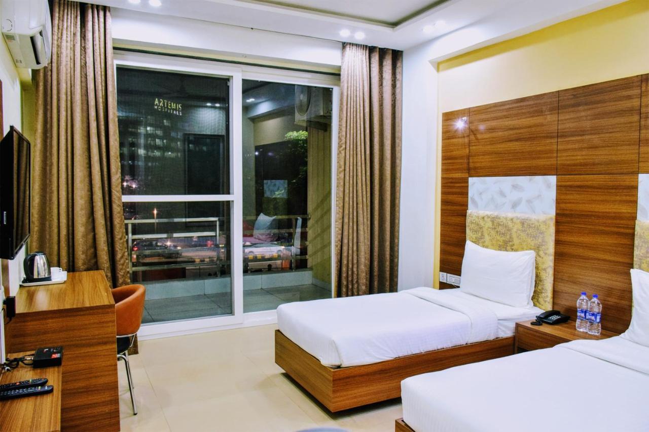 Hotel When In Gurgaon - Opposite To Artemis Hospital Exterior photo